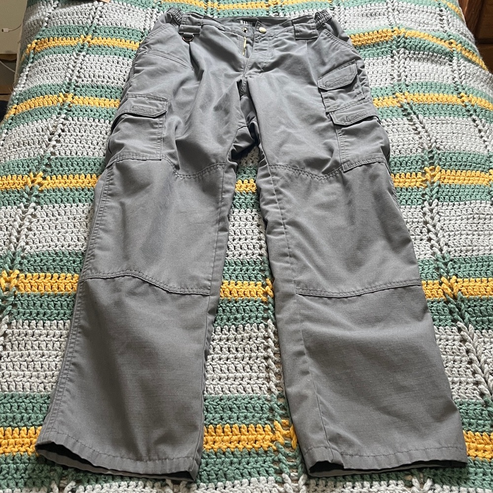 Men’s 5.11 brand, gray tactical pants, size 30x32.
